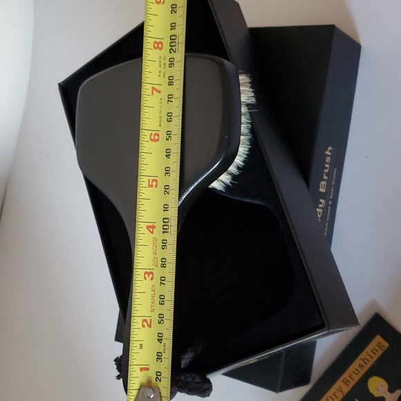 New Black Touch Dry Body Brush - Picture 7 of 8